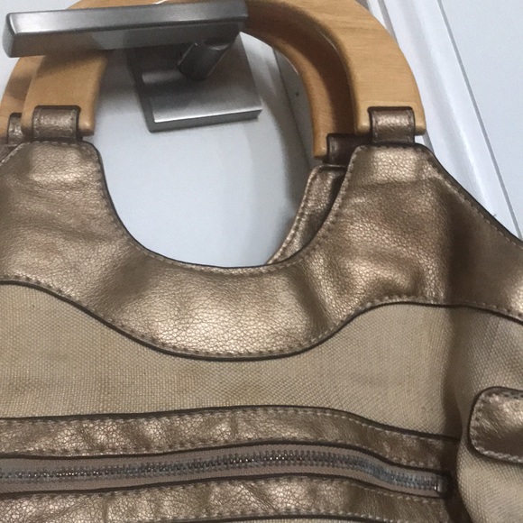 Guess Purse - Picture 6 of 8